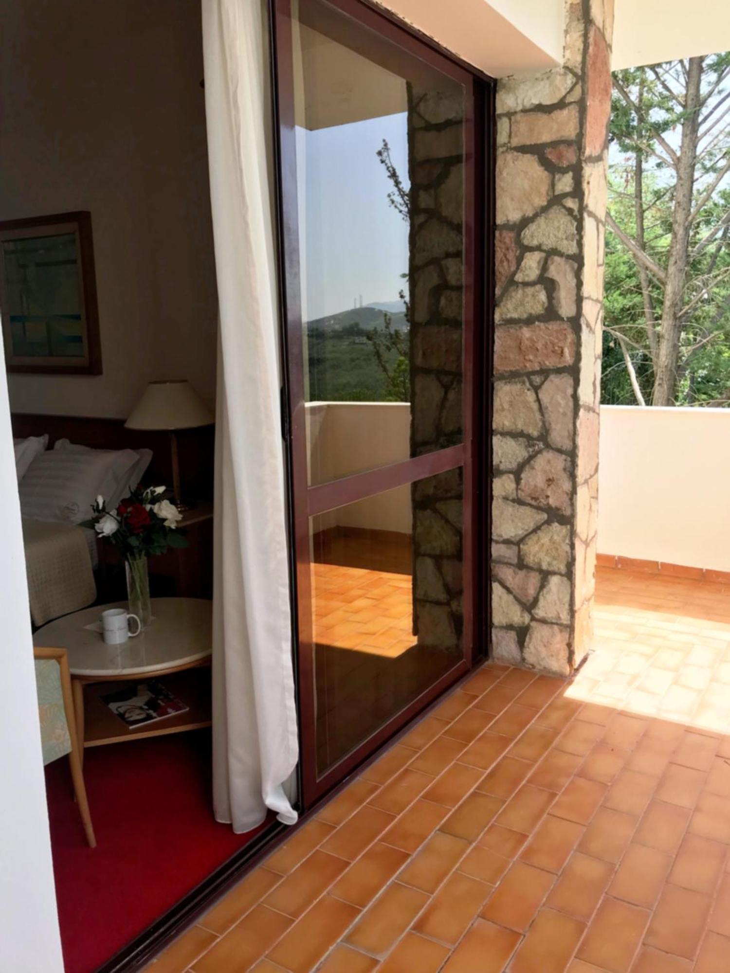 Chateau Linza Resort Tiranë Ngoại thất bức ảnh