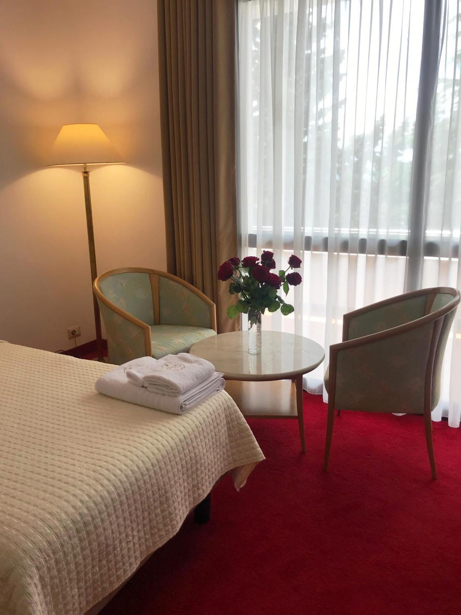 Chateau Linza Resort Tiranë Ngoại thất bức ảnh