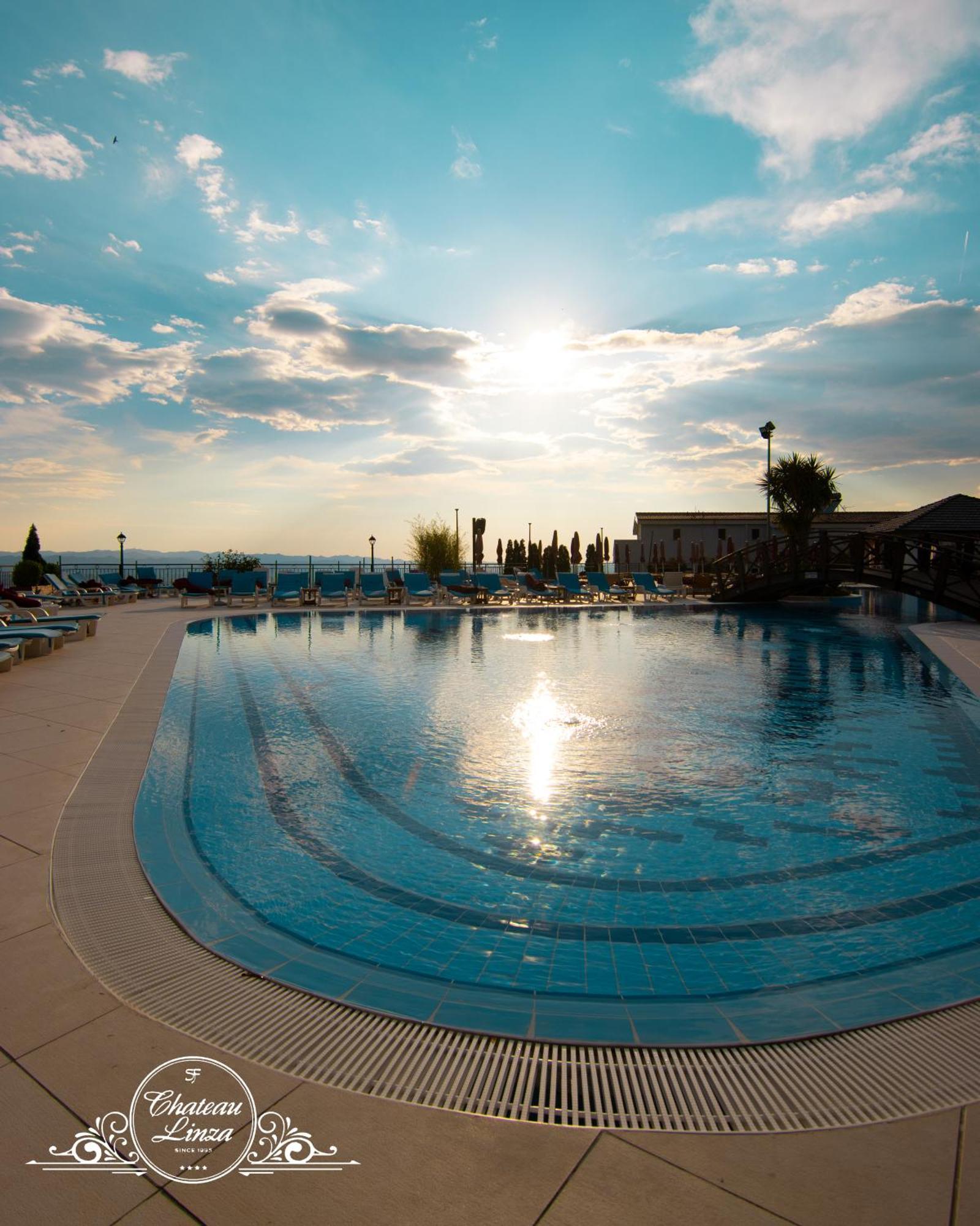 Chateau Linza Resort Tiranë Ngoại thất bức ảnh