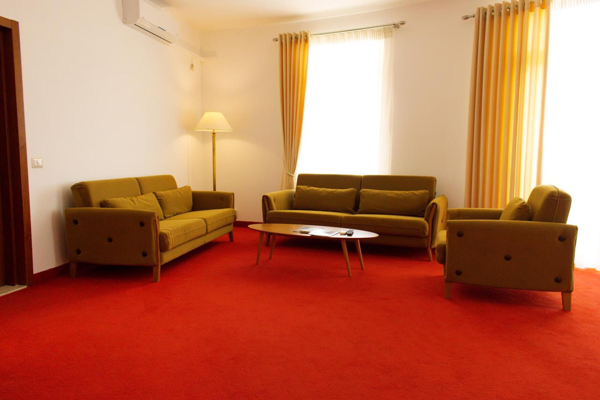 Chateau Linza Resort Tiranë Ngoại thất bức ảnh