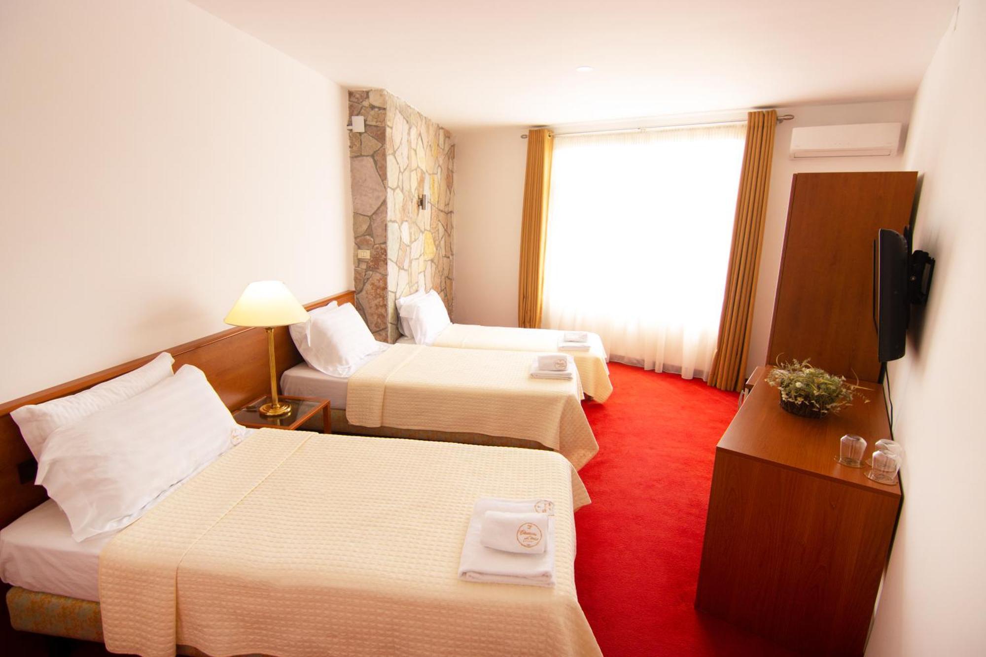 Chateau Linza Resort Tiranë Ngoại thất bức ảnh